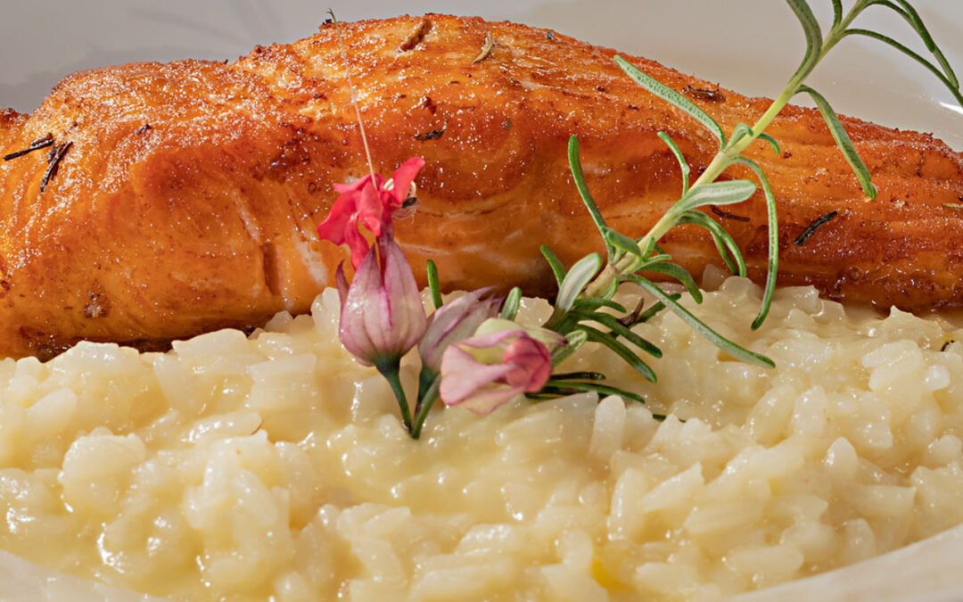 Prato à la carte servido no restaurante colonial
